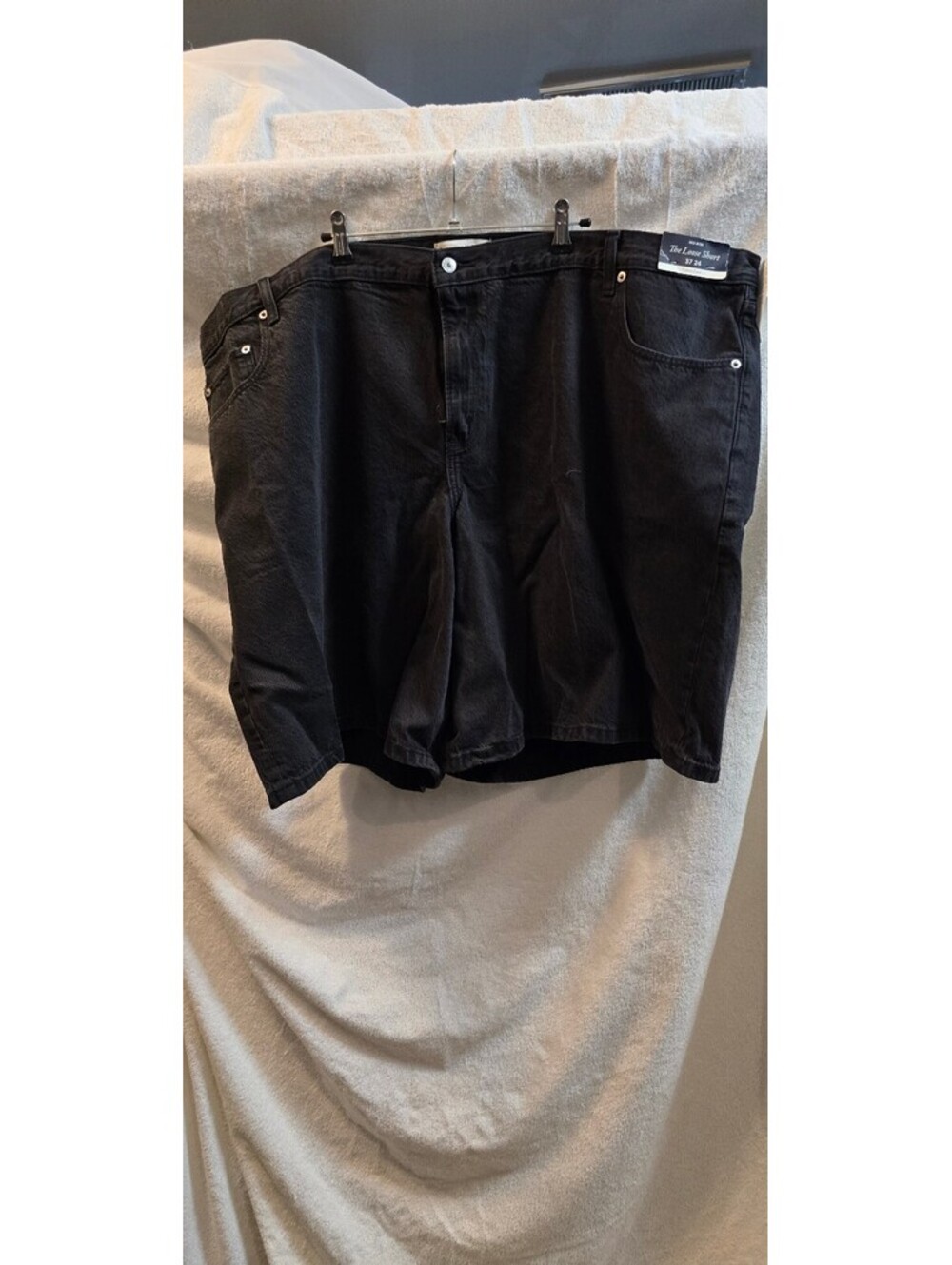 New w/tags Ambercrombie & Fitch Black Size 37 (24-26W) Jean Shorts